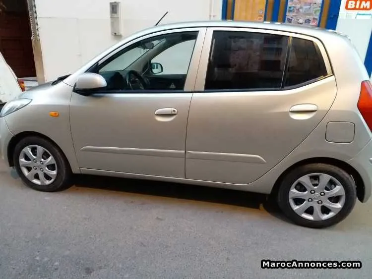 Voiture hyundai i10 - الدار البيضاء (2)