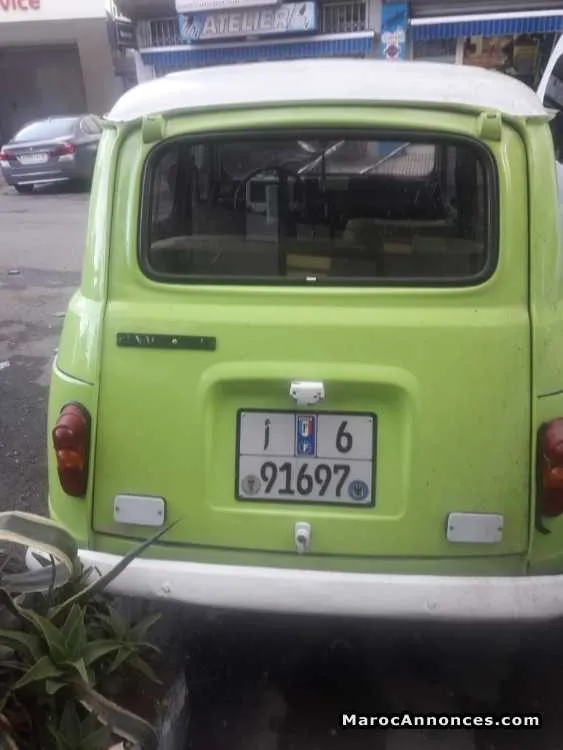 Renault r 4 - الدار البيضاء
