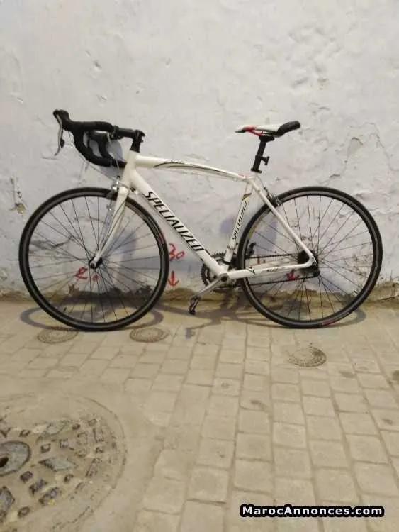 Velo specialized fibres carbon - الرباط (2)