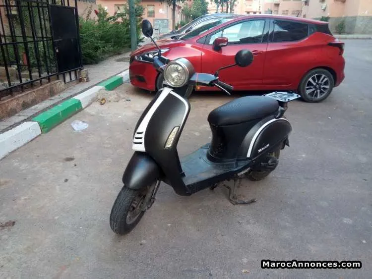 Moto italo synis - مراكش