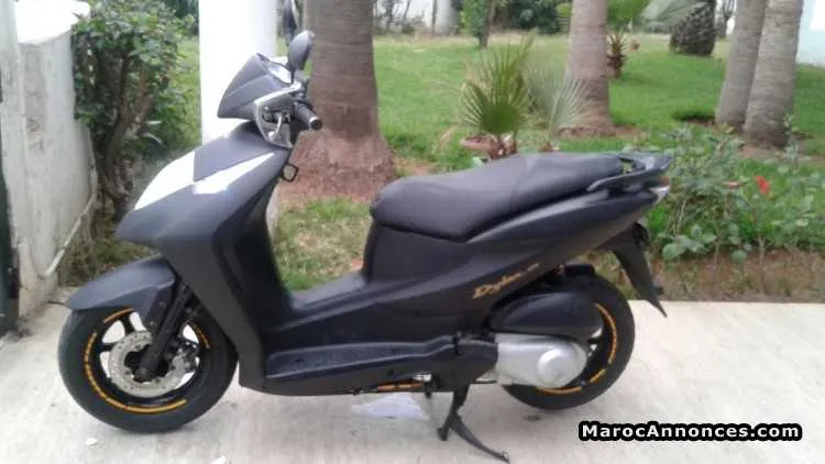 Honda dylan - الدار البيضاء