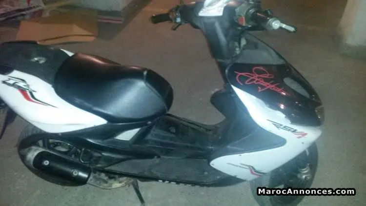 Yamaha nitro aerox 2012 - الدار البيضاء (3)