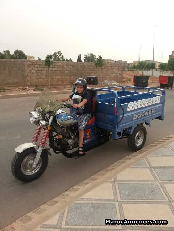 Triporteur à vendre - خريبكة