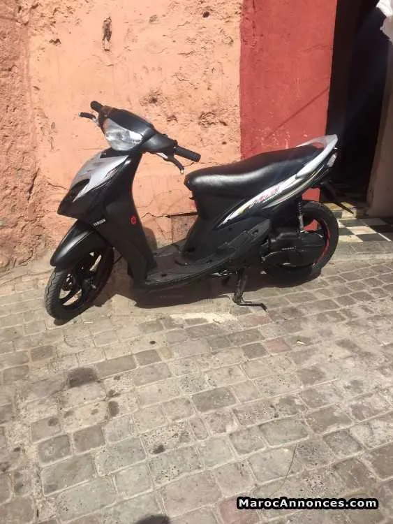 Yamaha scooter 125cm3 -2012 - الدار البيضاء