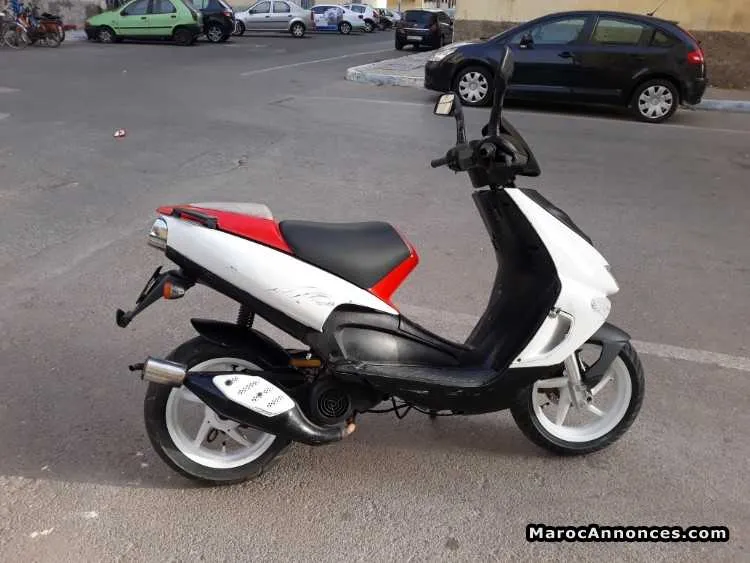 Aprilia cr scooter - المحمدية