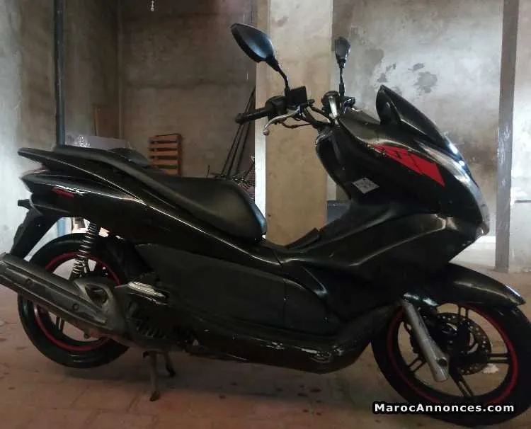 Moto honda - سلا