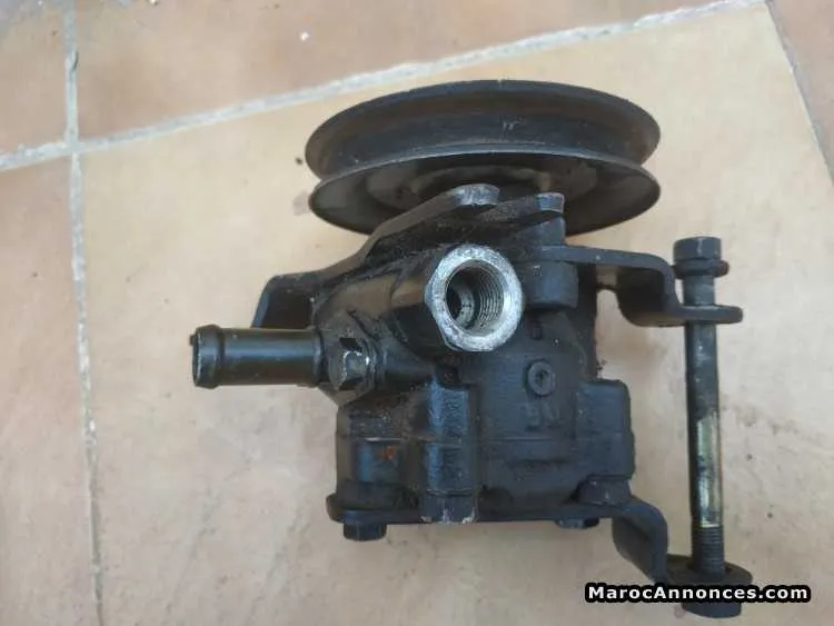 Pompe de direction assistée nissan - الدار البيضاء