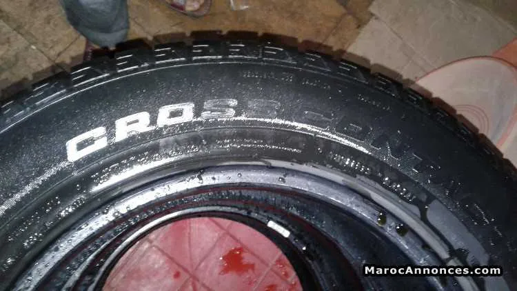3 pneu 215/65 r16  continental - الدار البيضاء (3)