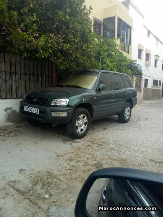Toyota rav 4 essence - أكادير