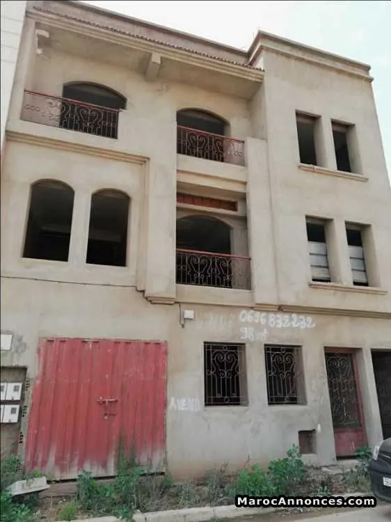 Immeuble r+2 deroua - الدار البيضاء