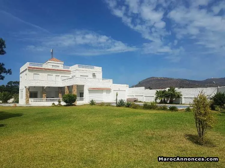 Villa de luxe de 1900 m2 vue panoramique à achakar - طنجة