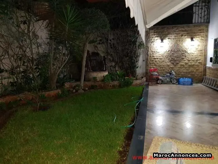 Vl399 villa a vendre a laymoune sup 300m 4 ch - الدار البيضاء