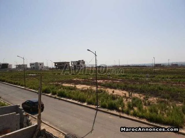 Terrain à bouksoura d'une superficie de 622m² - بوسكورة (3)