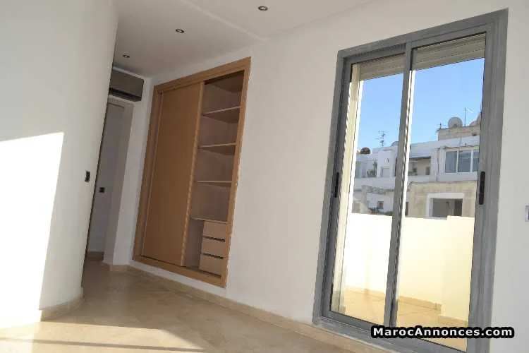 Studio neuf grande terrasse sud - الدار البيضاء (3)