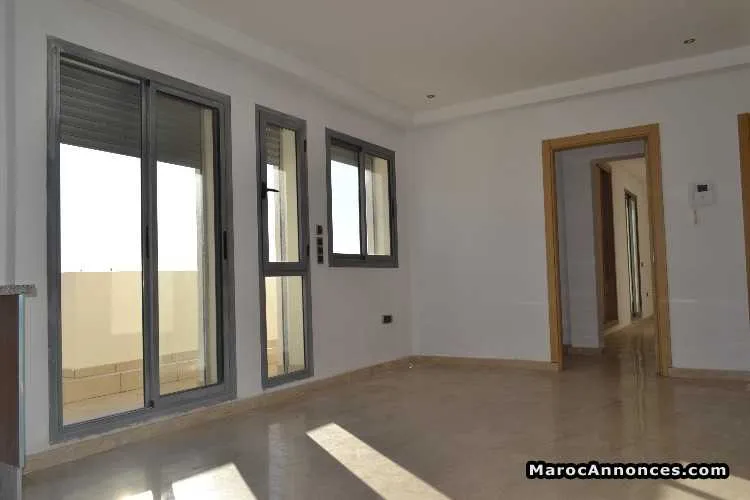 Studio neuf grande terrasse a casablanca / palmier - الدار البيضاء