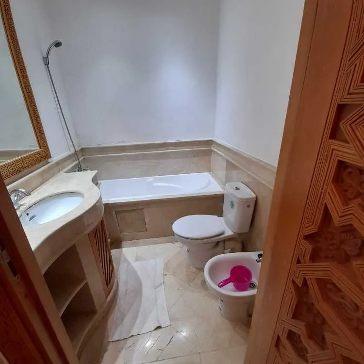 Location rez de chaussée d'une villa sidi bouzid - الجديدة