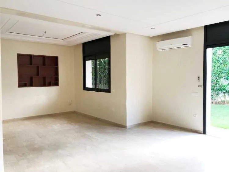 Villa en location à hay riad - الرباط (2)