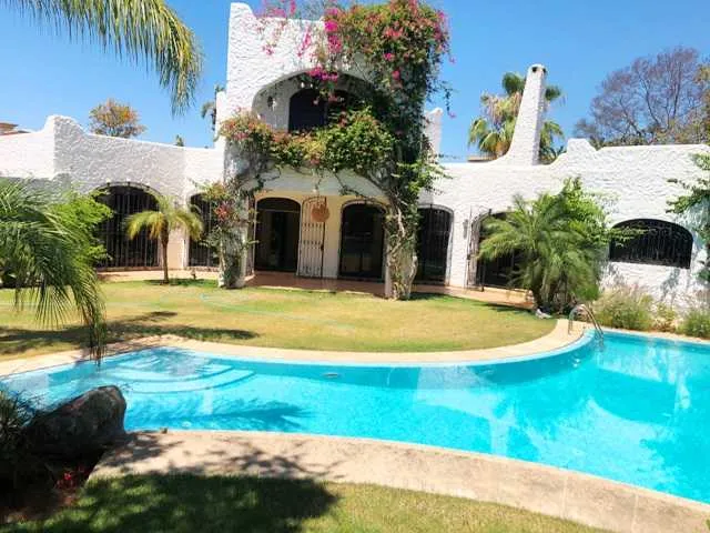 Jolie villa  en location avec piscine à hay riad - الرباط