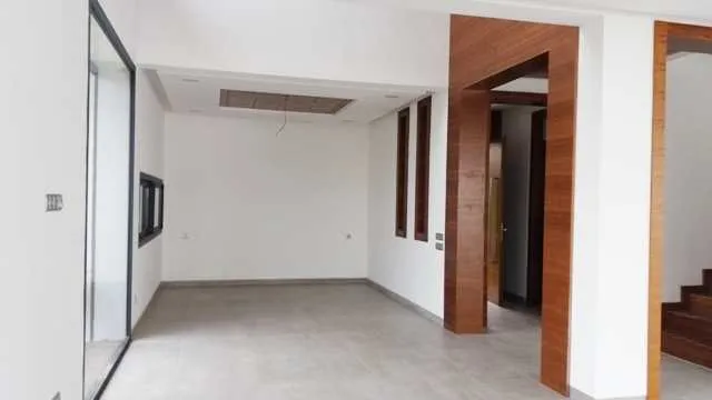 A louer villa de standing avec piscine à hassan - الرباط (2)