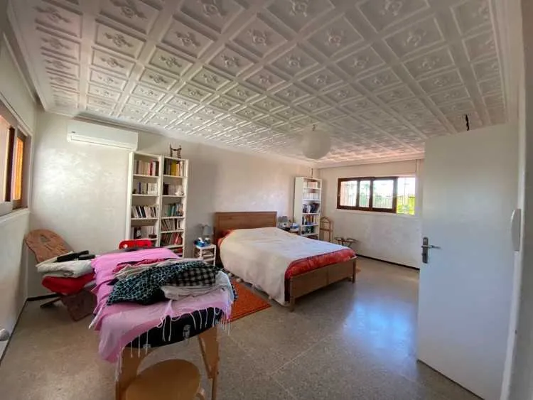 Jolie villa à louer au quartier souissi - الرباط (2)