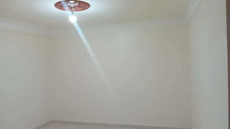 Maison semi cap a louer dans zone villa - مراكش (3)