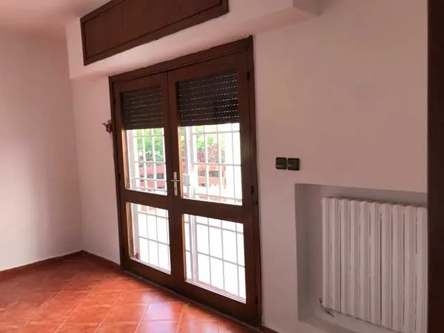 Villa à louer à rabat souissi - الرباط (2)
