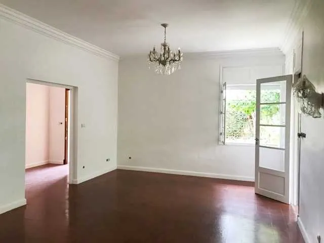 Villa avec beau jardin à louer en  aviation - الرباط (2)