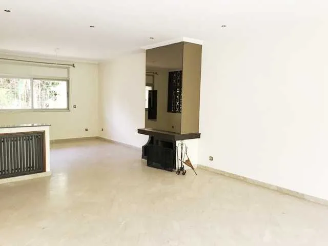 Villa avec chauffage central située à aviation - الرباط
