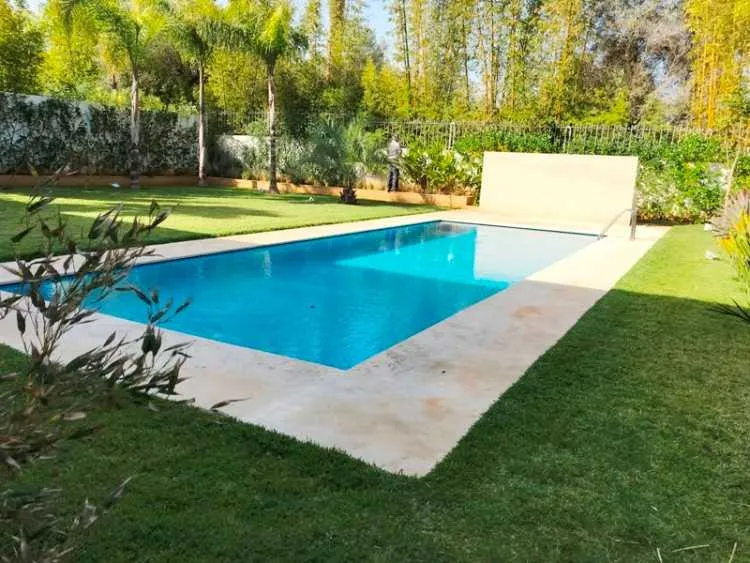 Villa neuve style moderne à souissi - الرباط