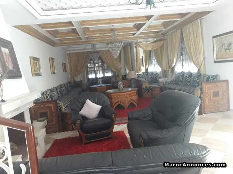 Villa en location - الدار البيضاء (3)
