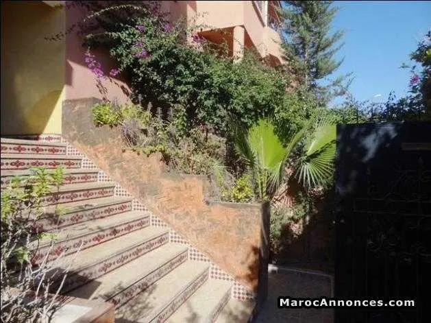 Villa de 4ch meublée vc petit jardin à targa - مراكش
