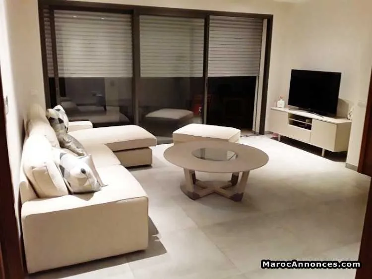 Bel appartement vide à louer de 120 m² sur racine - الدار البيضاء