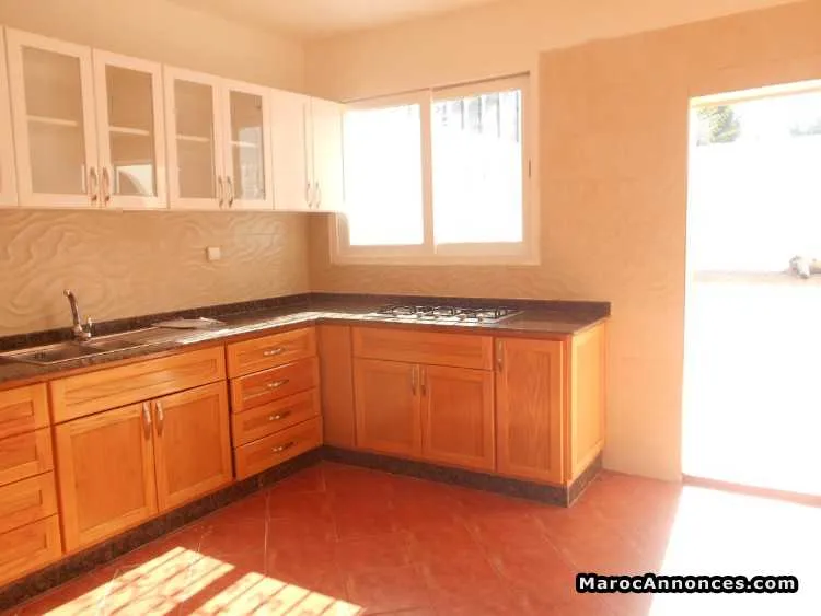 Villa en location à rabat hay riad - الرباط (3)