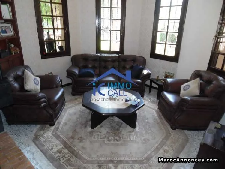 Villa de 1000 m² en location située à hay riad - الرباط (2)