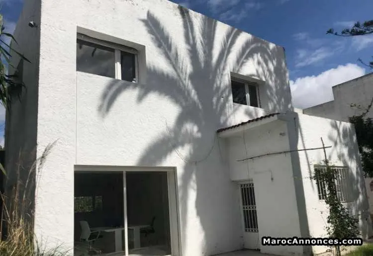 Villa en location à val d'anfa - الدار البيضاء