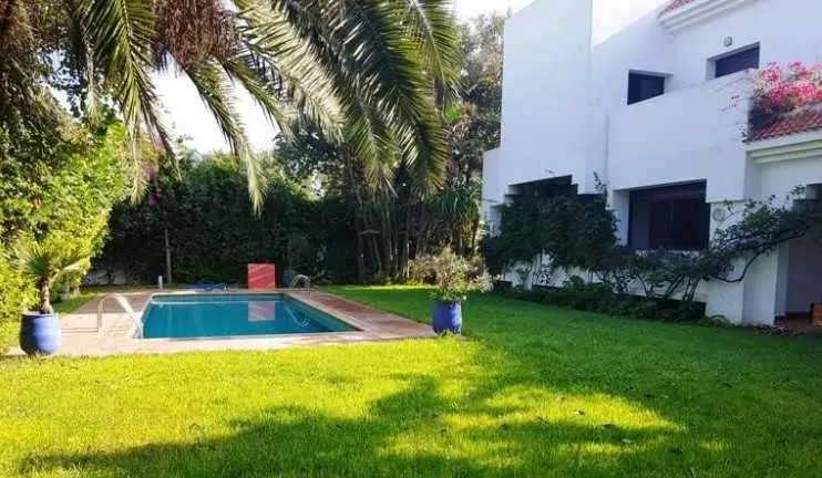 Location villa 1250m² quartier aindiab - الدار البيضاء