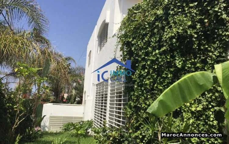 Villa de 300 m² en location à harhoura - تمارة