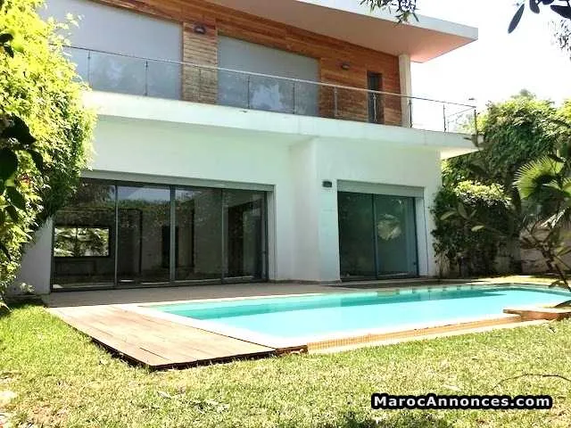 Magnifique villa à louer vide de 750 m² ain diab - الدار البيضاء