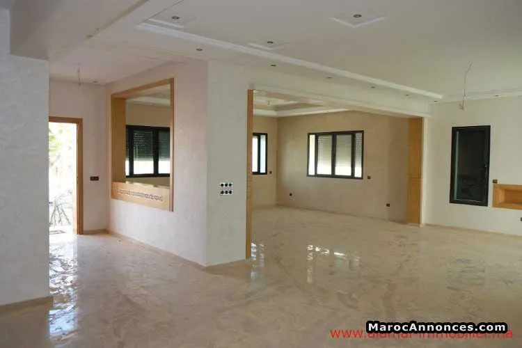 Vl385 villa a louer vide a nouacer sup 632 m 5 ch - الدار البيضاء