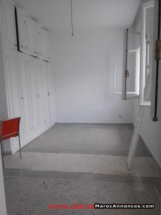 Vl396 villa a louer vide anfa derriere golf - الدار البيضاء (2)