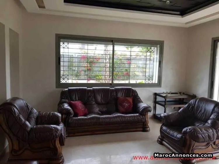 Vl405 villa a louer vide projet villa des pres sup - الدار البيضاء (2)