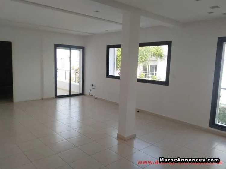 Vl401 villa a louer vide ain diab sup 450 m 3 ch - الدار البيضاء (2)