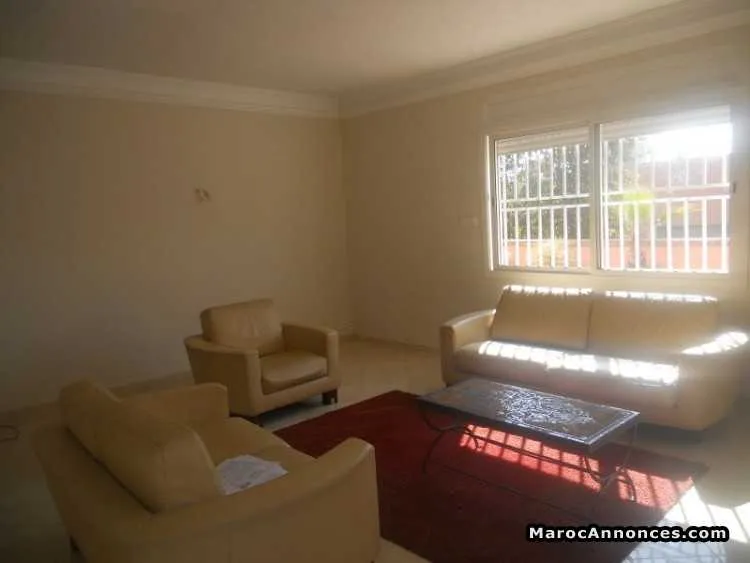 Etage de villa en location à cil hay salam - الدار البيضاء