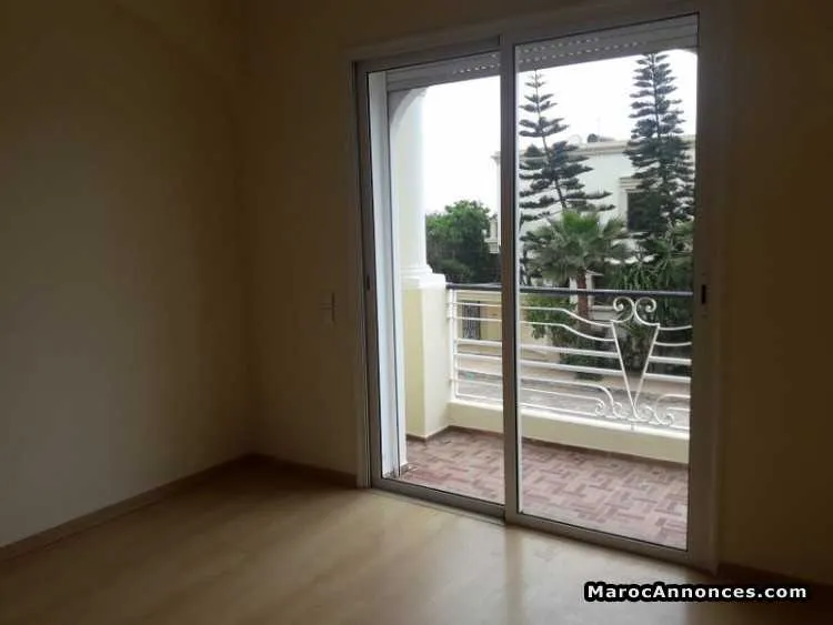 Villa en location à ain diab - الدار البيضاء (3)
