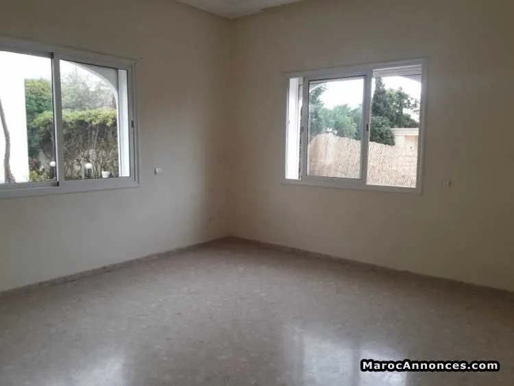 Villa en location à ain diab - الدار البيضاء (2)
