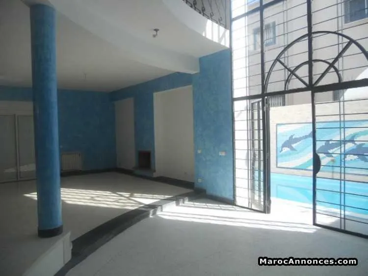 Villa en location à ain diab - الدار البيضاء (2)