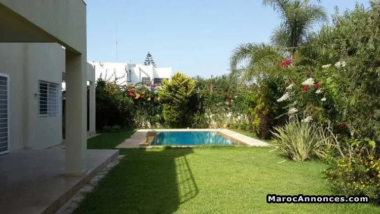 Louer villa avec piscine à souissi, rabat - الرباط
