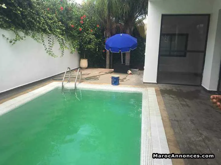 Villa avec piscine à louer à ain diab - الدار البيضاء