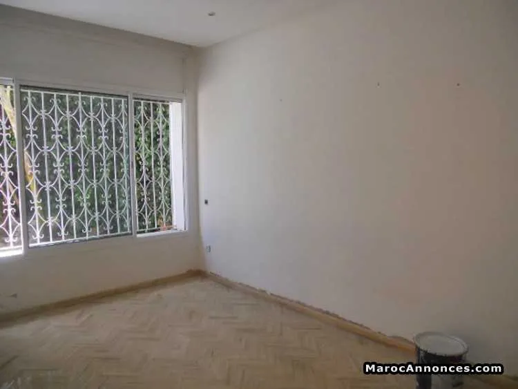 Villa en location à france ville - الدار البيضاء (2)