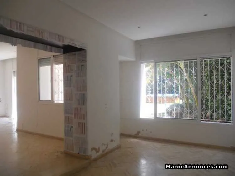 Villa en location à france ville - الدار البيضاء (3)